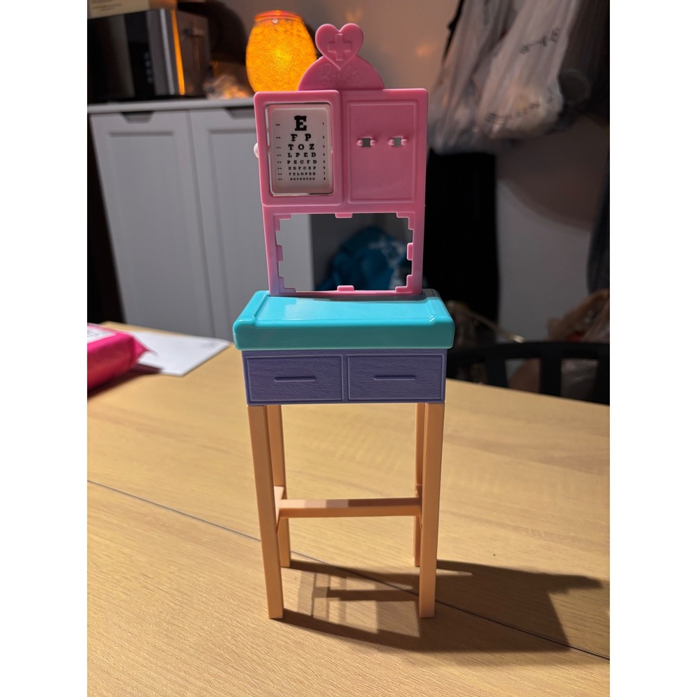 Barbie Doll Medical Exam Station Eye Chart X-Ray Clinic Accessory Pink Teal